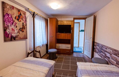 Balassagyarmat Apartment | Fenyvesi Vendégház