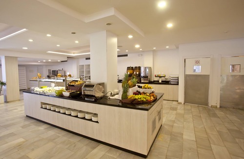 Sant Jordi de Ses Salines Hotel | FERGUS Style Bahamas