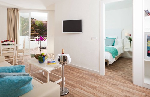 Costa de la Calma Hotel | FERGUS Style Cala Blanca Suites