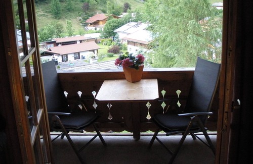 Ramsau Apartment | Ferienwohnung, 1-4 Personen, 58 qm,Dusche/WC,2 Balkone, TV, WLAN,1 Schlafzimmer/1 Wohnschlafzimmer,Dachgeschoss,Nichtraucher