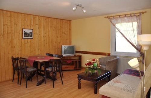 Plaue Apartment | Ferienanlage Reinsberger Dorf