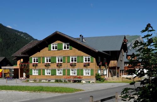 Schoppernau House | Ferienbauernhof Erath