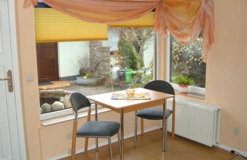 Dierkow-West House | Ferienbungalow 3