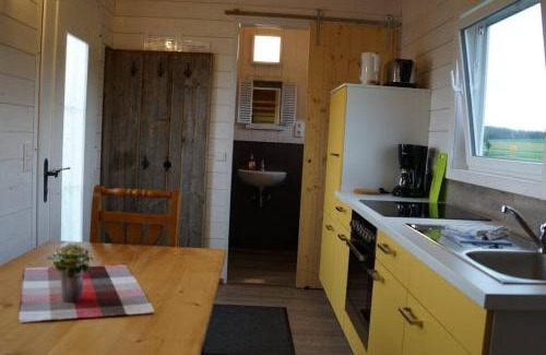Kammeltal Apartment | Feriendörfle Fritz - Zirkuswagen (rot)