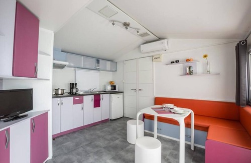 Tamarit House | Feriendorf Torre de la Mora Mobilehome View für 5 Personen