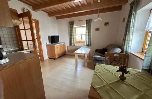 Neukirchen vorm Wald Apartment | Ferienhaus am Waldrand