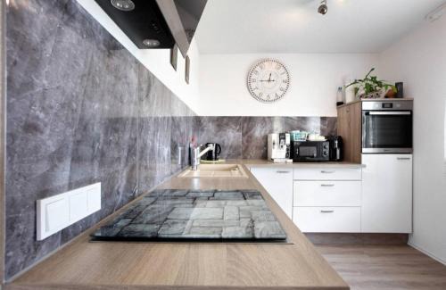 Bad Saeckingen Apartment | FERIENHAUS AyNa, direkt an der Schweizer Grenze