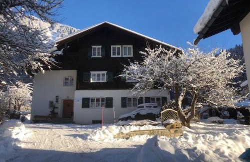 Gaschurn Apartment | Ferienhaus Büsch
