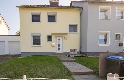 Usingen House | Ferienhaus Buchfinkennest