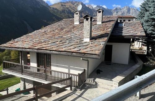 Paquier Ski Chalet | Ferienhaus-Chalet Breuil-Cervinia Valtournenche