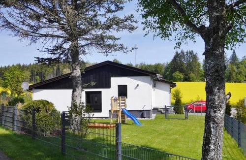 Usseln House | Ferienhaus Diemelquelle - mit eingezäuntem Garten