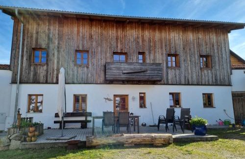Aidenbach House | Ferienhaus Ederhof - Idyllischer Vierseithof, kinder- und hundefreundlich, Referenzen auf FeWo-direkt nachlesbar