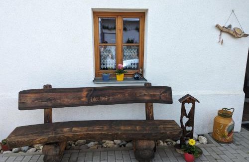 Aidenbach House | Ferienhaus Ederhof - Idyllischer Vierseithof, kinder- und hundefreundlich, Referenzen auf FeWo-direkt nachlesbar