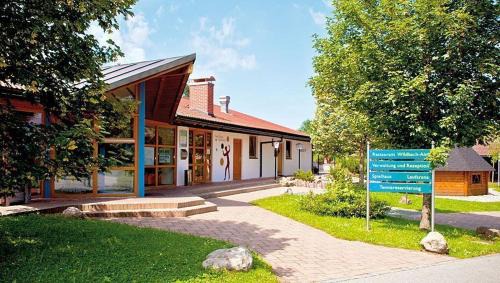 Reichenbach House | Ferienhaus Fuchsweg im Feriendorf Reichenbach F24a