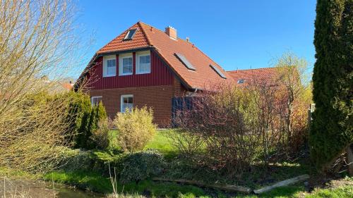 Kopendorf House | Ferienhaus kleiner Leuchtturm - Steuerbord Fehmarn Kopendorf - mit Garten und Terrasse