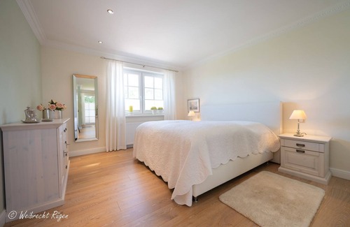 Puddemin House | Ferienhaus Lindenfels - Ferienhaus Lindenfels im Süden der Insel Rügen