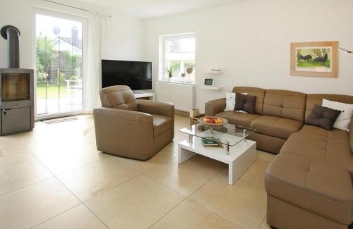 Nakensdorf House | Ferienhaus Min Kaat, Nakenstorf, cleaning included