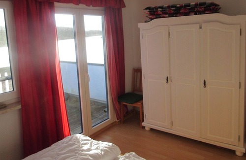 Kahnsdorf House | Ferienhaus Seepferdchen IM Hainer See with boat, private dock, water plot ****