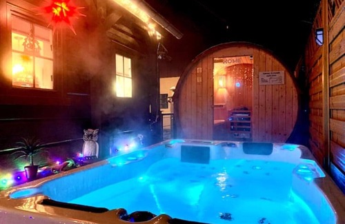 Grossschoenau Apartment | Ferienhaus Sissi mit Whirlpool, Sauna u Sehr Ruhig