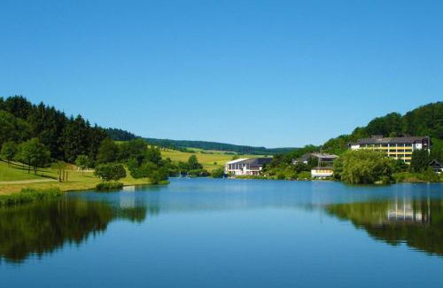 Reimboldshausen House | Ferienhaus Zeta mit Sauna, See, Wald und Ruhe