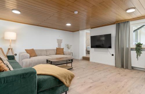 Thalitter House | Ferienhaus Zur Alten Burg/Familientreffen/Edersee