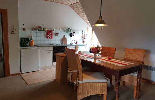 Kegnæshøj Apartment | Ferienhof SONDERBYGAARD: cozy dormer apartment for couple or small group. Family