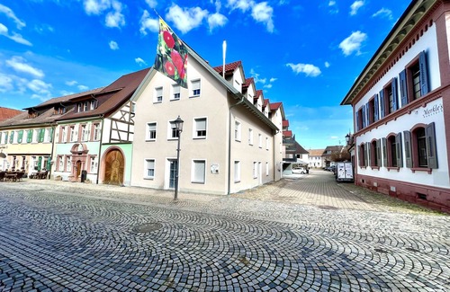 Endingen am Kaiserstuhl Apartment | Ferienwohnung Laura, mit 76qm 3 Schlafzimmer, Max. für 5 Personen