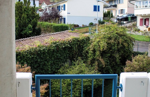 Neuhausen am Rheinfall Apartment | Ferienwohnung als Wohlfühloase mit Sonnigem Balkon 5 Min vom Rheinfall Entfernt
