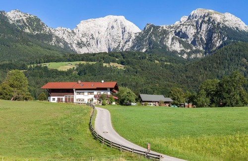 Schoenau am Koenigssee Apartment | Ferienwohnung Kehlstein, 2 Personen, 1 separates Schlafzimmer, Dusche/WC, Balkon 45 qm
