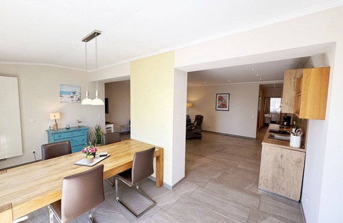 Thiessow Apartment | Ferienwohnung 03 mit Südterrasse und Meerblick - P: Zollhaus Klein Zicker - Exklusive Wohnungen mit