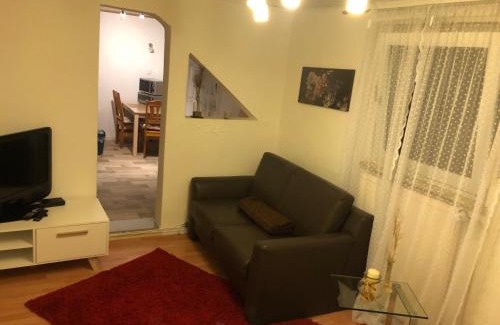 Siegen Apartment | Ferienwohnung 1-5 schlafplätze ZG