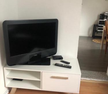 Siegen Apartment | Ferienwohnung 1-5 schlafplätze ZG