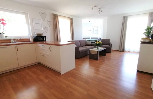 Aufham Apartment | Ferienwohnung 13 Jenner, 2 Schlafzimmer, TV, 6 Pers