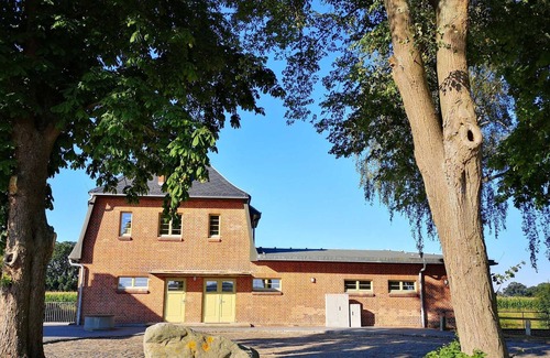 Alt Suhrkow Apartment | Ferienwohnung 2 - Bahnhof Hohen Mistorf - Ferienwohnungen