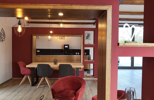Feuchtwangen Apartment | Ferienwohnung 2 mit Balkon und Whirlwanne