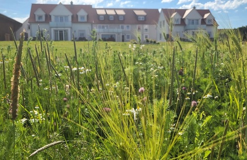 Feuchtwangen Apartment | Ferienwohnung 2 mit Balkon und Whirlwanne