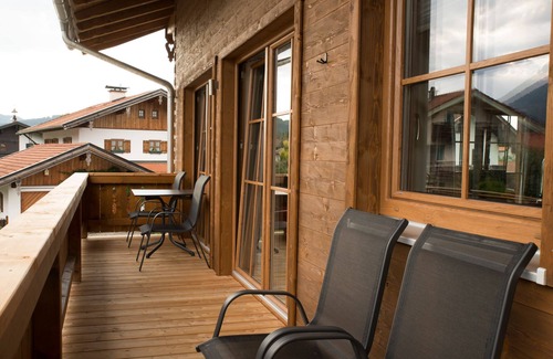 Inzell Apartment | Ferienwohnung 3 "Stoißeralm" für 4 Personen, 2 Schlafzimmer, Balkon, 75 m²