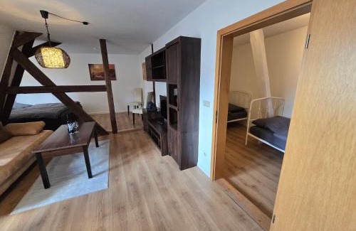 Zittau Apartment | FERIENWOHNUNG 44m2 APARTMENT WOHNUNG im ZITTAUER STADTZENTRUM INNENSTADT INNENRING TOP LAGE MARKT UND RATHAUS NÄHE