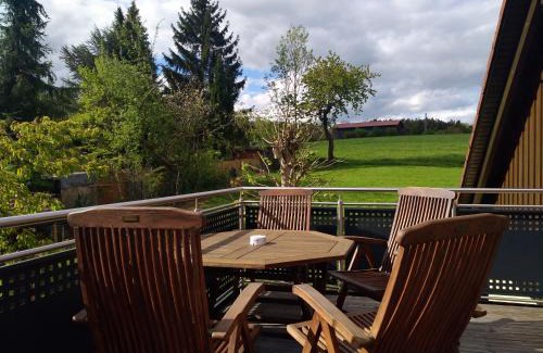 Eckersdorf Apartment | Ferienwohnung Adelhardt