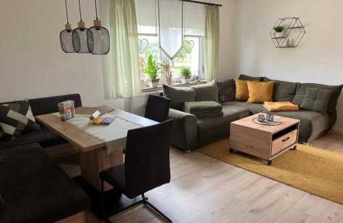 Eckersdorf Apartment | Ferienwohnung Am Blauen Hügel in Eckersdorf