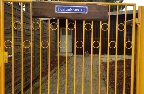 Grossbreitenbach House | Ferienwohnung am Schwimmbad