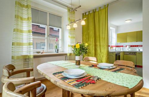 Heiligenberg Apartment | Ferienwohnung am Schloss