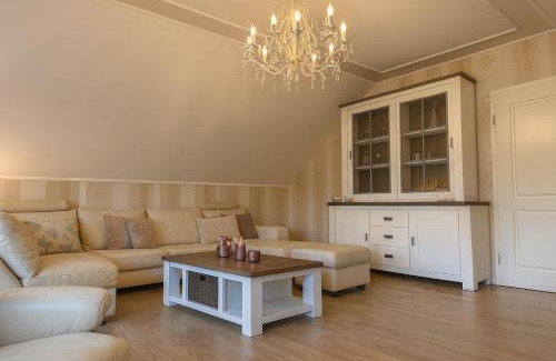 Voehl Apartment | Ferienwohnung Am Wäldchen