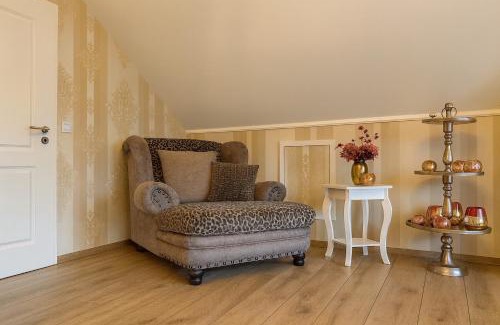 Voehl Apartment | Ferienwohnung Am Wäldchen