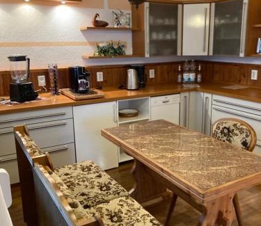 Joachimsthal Apartment | Ferienwohnung am Waldesrand