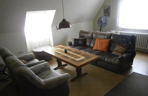 Neuental Apartment | Ferienwohnung An der Schlier