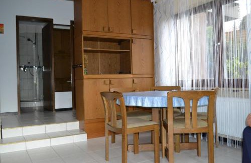 Grossenbrach Apartment | Ferienwohnung BackHaus
