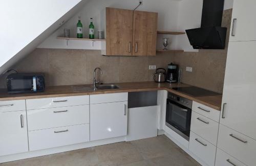 Riedenburg Apartment | Ferienwohnung Blick Schloss Prunn