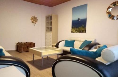 Lutzel Apartment | Ferienwohnung Brenderweg