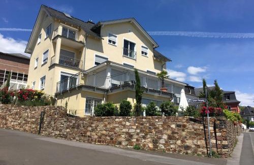 Mainz-Bingen Apartment | Ferienwohnung „Die 3 am Rhein“